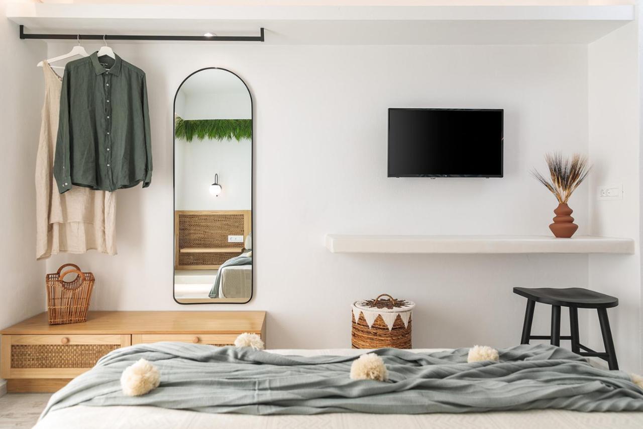 Hermes Luxury Suites Naxos City Esterno foto