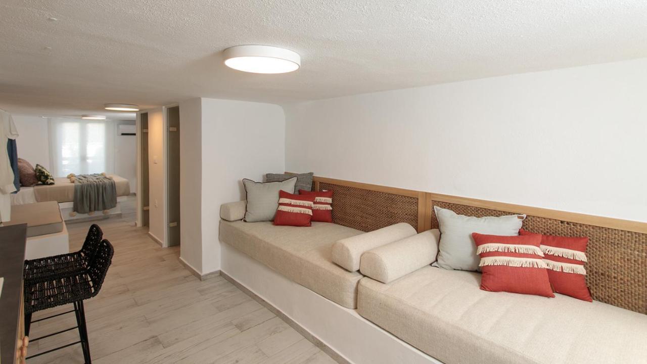 Hermes Luxury Suites Naxos City Esterno foto