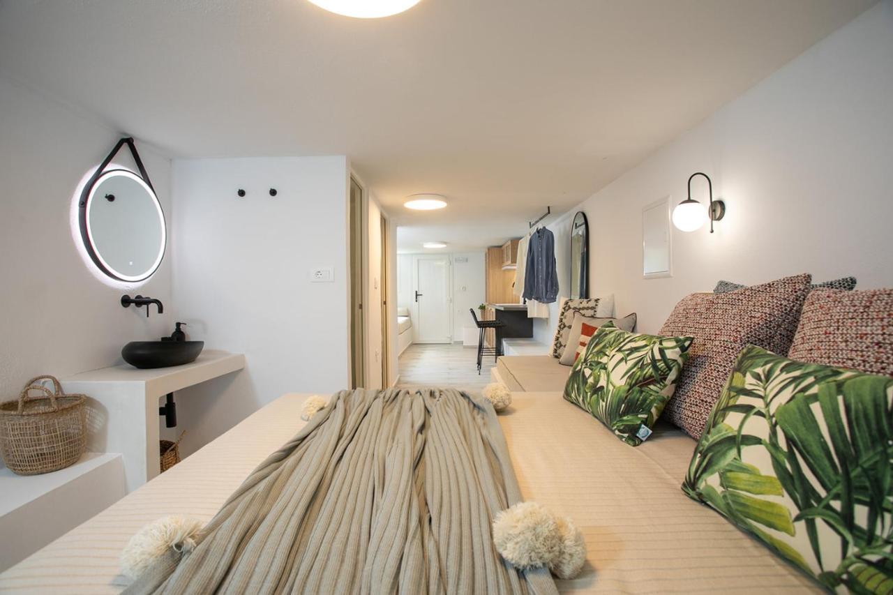 Hermes Luxury Suites Naxos City Esterno foto